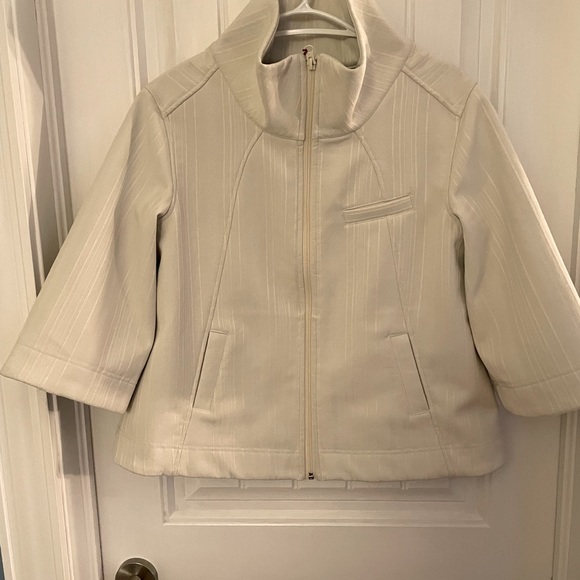 Lululemon Jacket - Picture 4 of 4